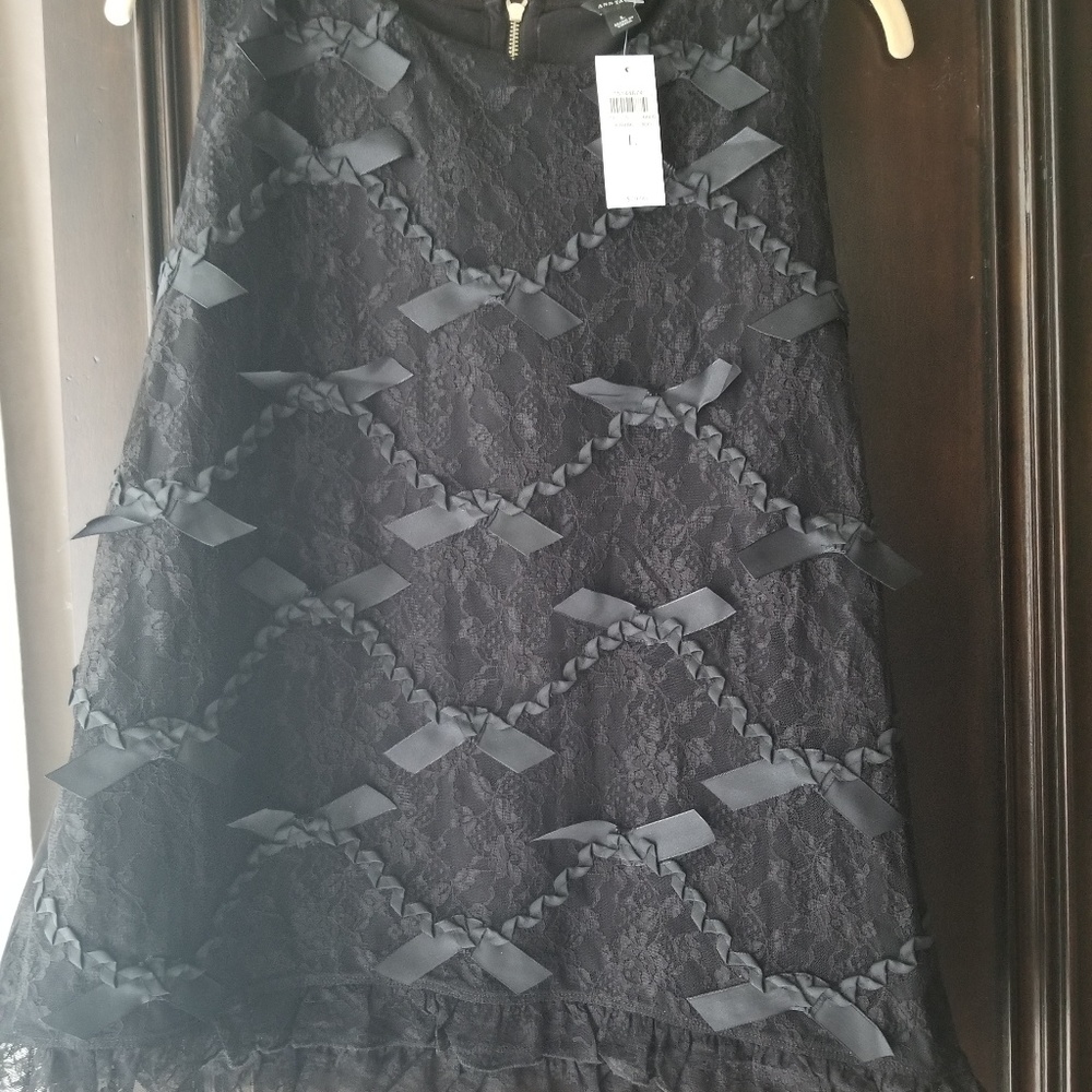 FALL NEW BLACK  ANN TAYLOR  BOW TANK